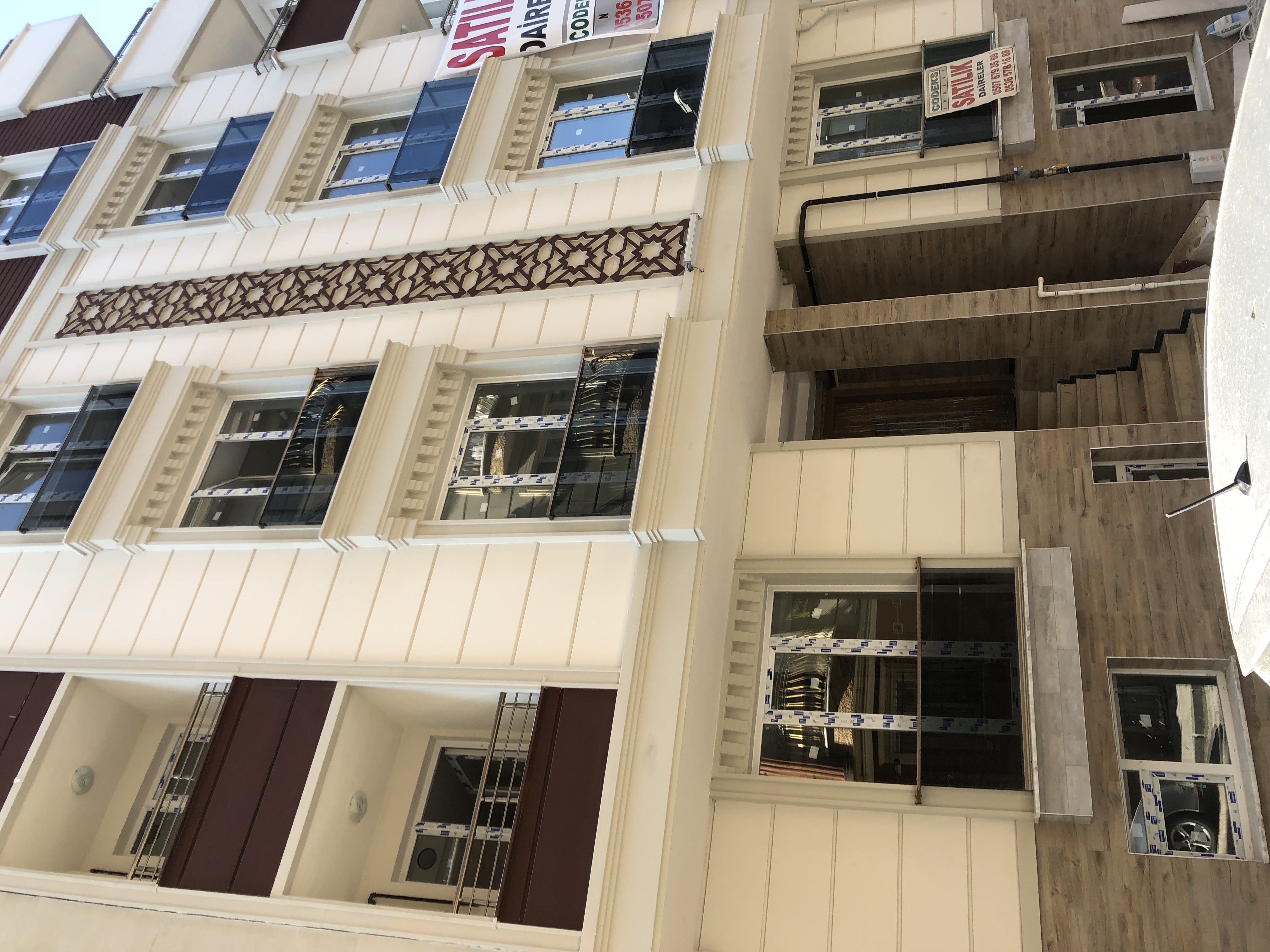 Şahin Apartmanı